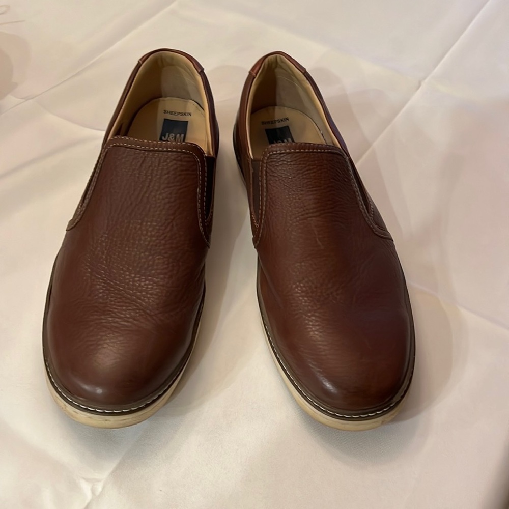 Johnston and Murphy size 14 sheepskin loafers